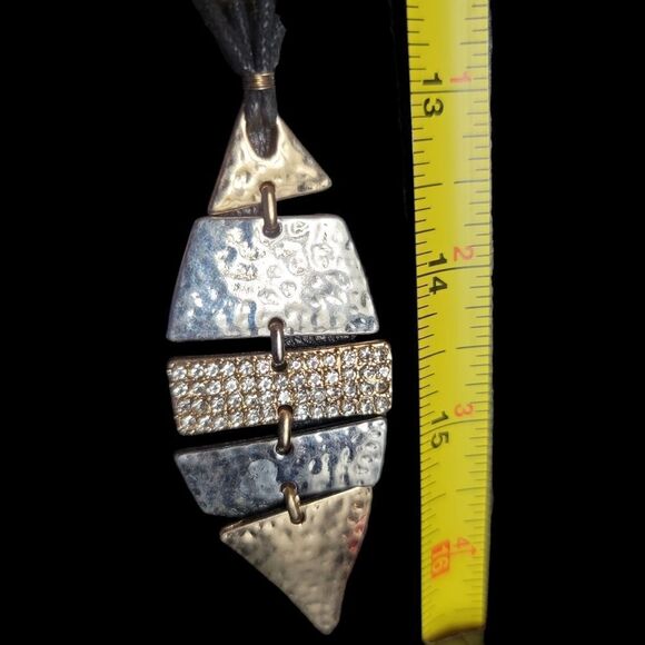 💍Christopher and Banks Cloth Necklace NWT - Picture 5 of 9